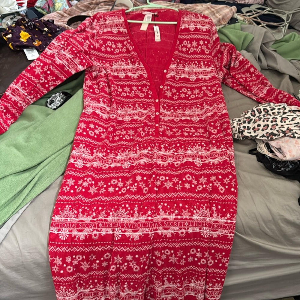 NWT Victoria holiday onesie